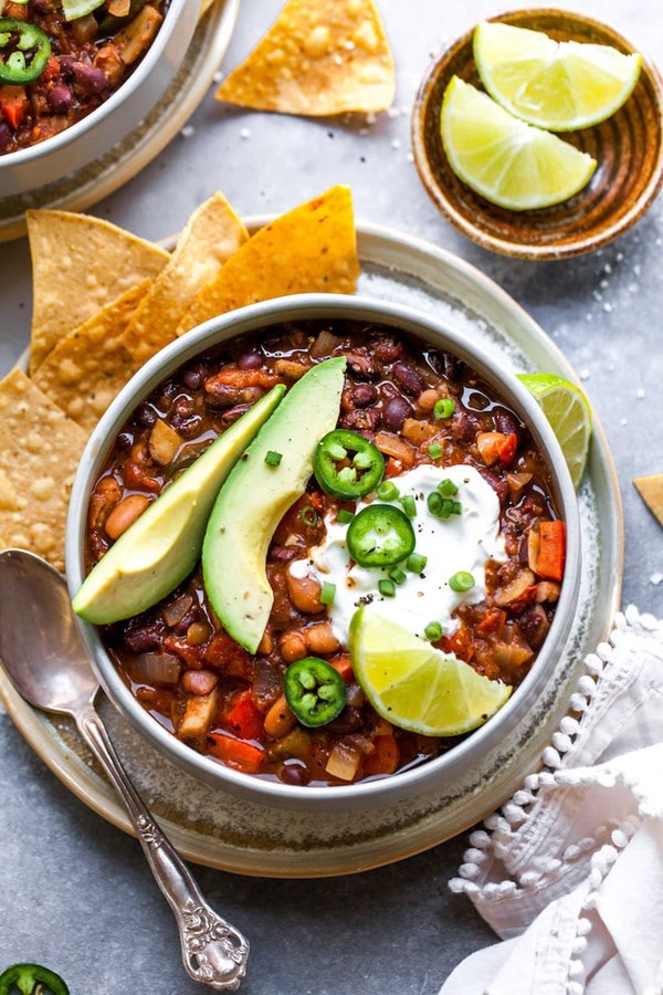 Hearty vegetarian chili
