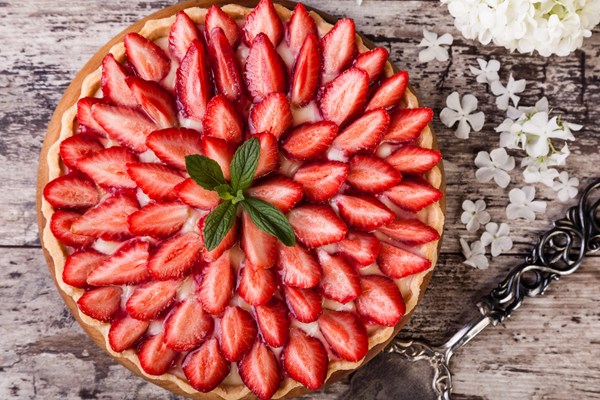 Heavenly buttery almond strawberry tart