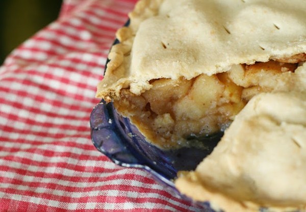 Heirloom apple pie