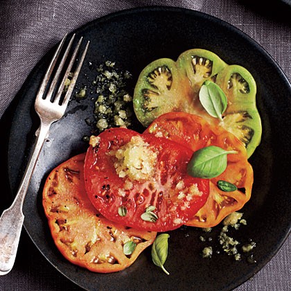 Heirloom tomato salad