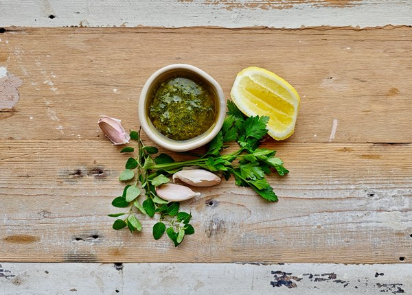 Herb & olive oil sauce (Salmoriglio)