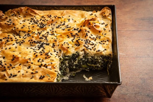 Herb and feta hortopita