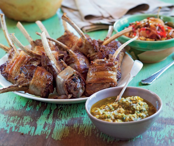 Herb and pancetta lamb cutlets with artichoke pesto (Agnello scottaditto con pesto di carciofi)