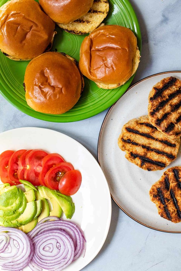 Herb chicken burgers