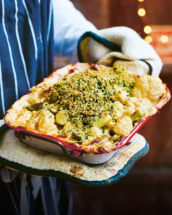 Herb-crusted cauliflower and leek 'cheese'