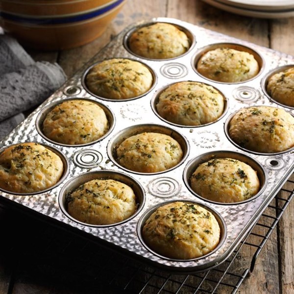 Herb focaccia rolls