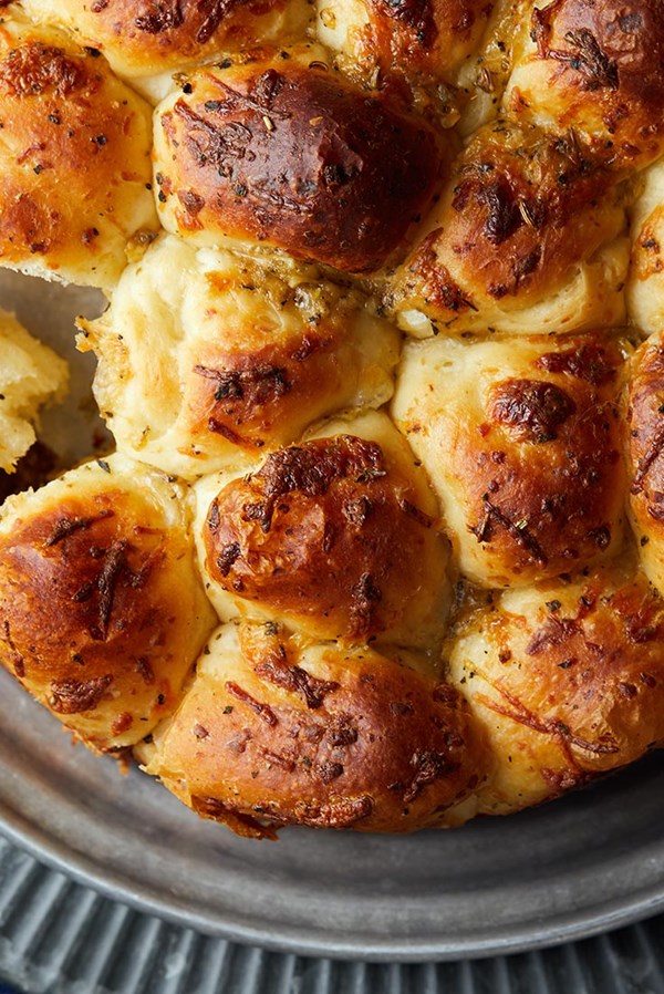 Herbed Asiago bubble bread