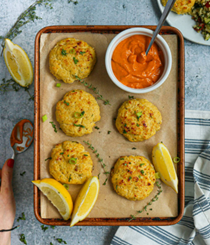 Herbed fish cakes with roasted red pepper sauce