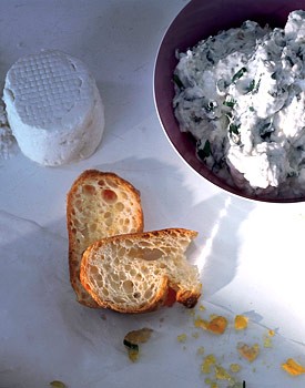 Herbed goat-cheese toasts
