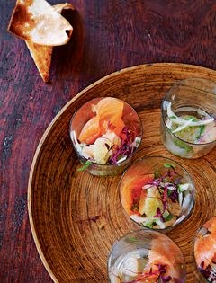 Herbed grapefruit salad with smoked salmon