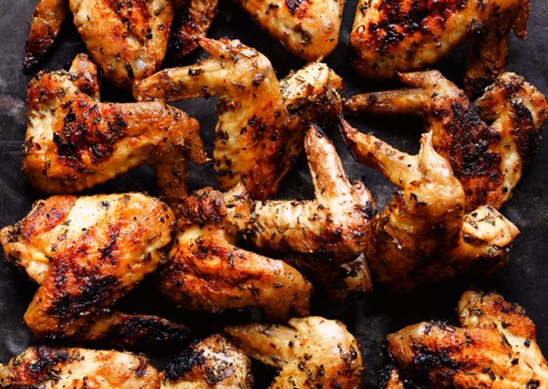 Herbed grilled chicken wings