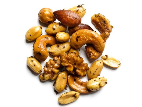 Herbed nuts