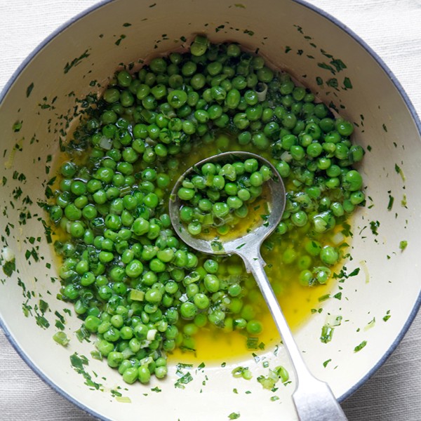 Herbed pea "sauce"