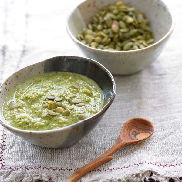 Herbed pumpkin seed mole (Mole verde con hierbas / Mole pipían)