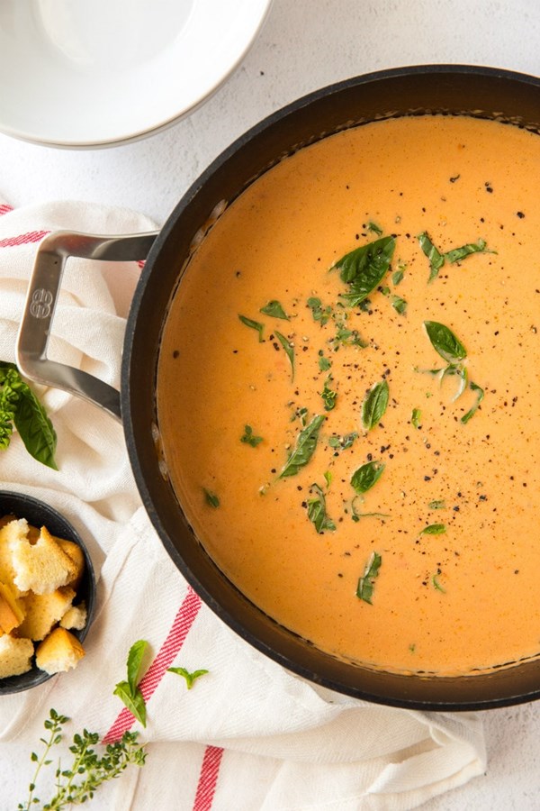 Herbed tomato soup