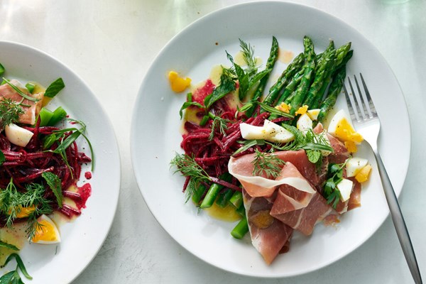 Herby asparagus salad with beets and prosciutto 
