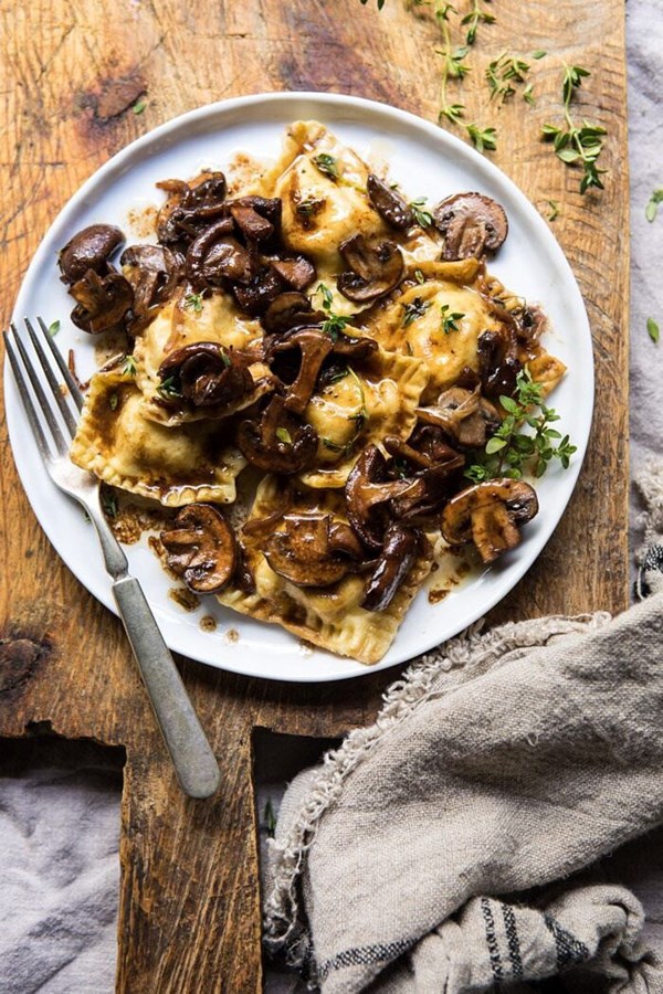 Herby buttered balsamic mushroom ravioli