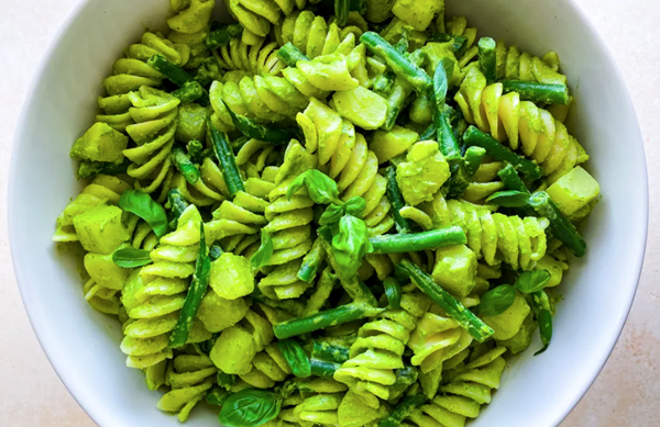 Herby pasta salad with potatoes & green beans