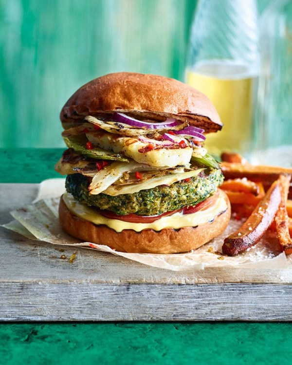 Herby spinach falafel burgers with griddled fennel and halloumi