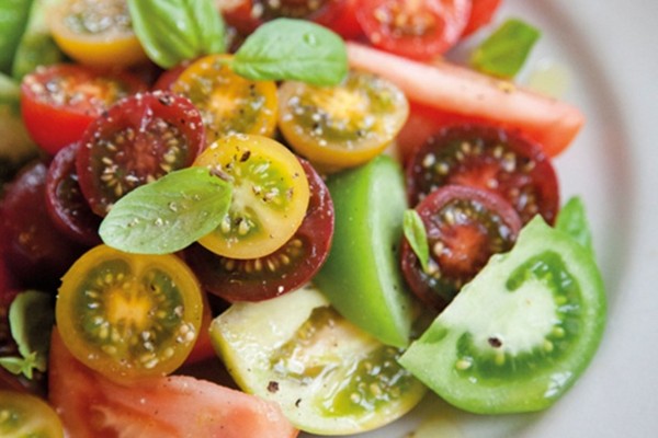 Heritage tomato salad