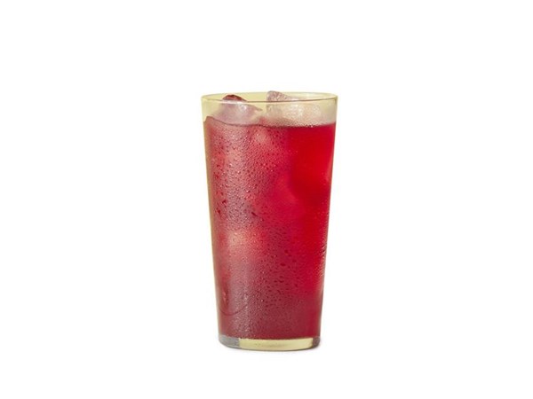 Hibiscus-ginger iced tea with rum