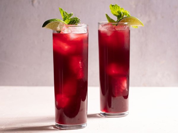 Hibiscus-pineapple skin “tea”