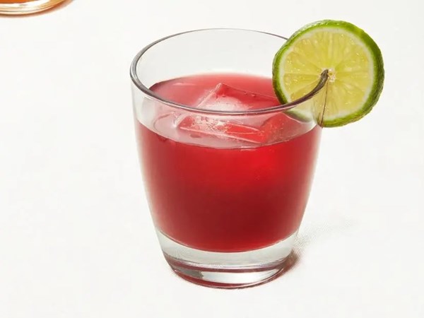 Hibiscus-pomegranate sour