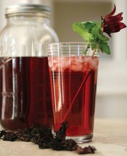 Hibiscus tea (Agua de jamaica)