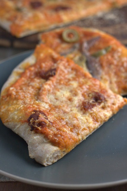 Higher fibre spelt pizza