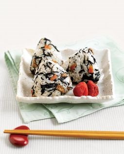 Hijiki onigiri
