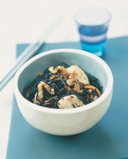 Hijiki seaweed and chicken