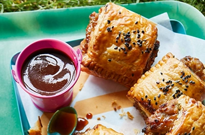 Hoisin sausage rolls