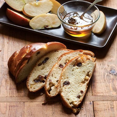 Holiday apple-raisin challah