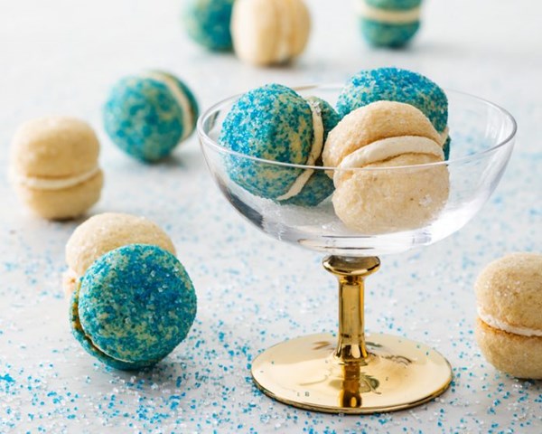 Holiday glitter sandwich cookies