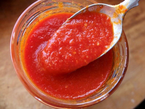 Home made Sriracha sauce 