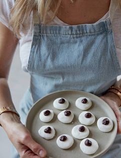 Homemade after-dinner mints (Chokolade pebermynter)