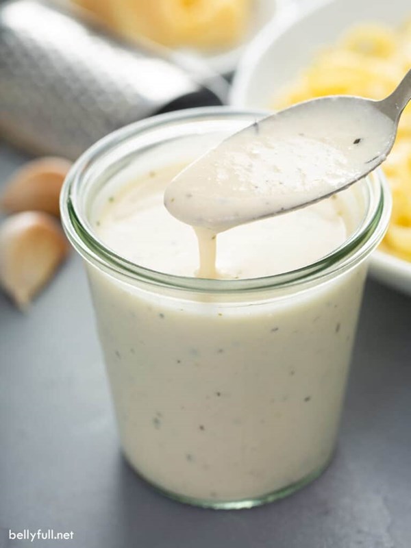 Homemade Alfredo sauce