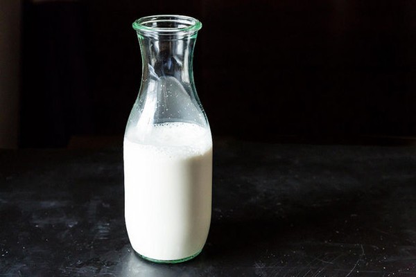 Homemade almond milk