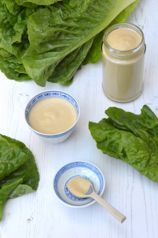 Homemade Caesar dressing: without anchovies