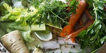 Homemade chicken stock