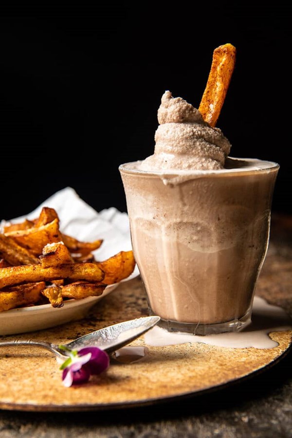 Homemade chocolate Frosty (+ homemade chocolate milk)