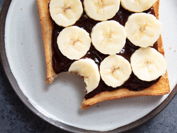 Homemade creamy chocolate hazelnut spread (Nutella)