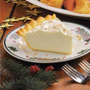 Homemade eggnog pie