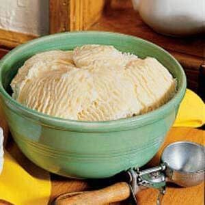 Homemade frozen custard 