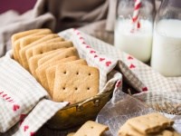 Homemade graham crackers