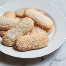 Homemade ladyfingers (Savoiardi)
