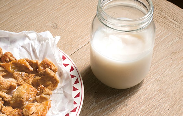 Homemade lard & pork scratchings
