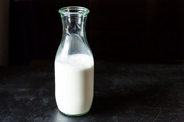 Homemade non-dairy milk