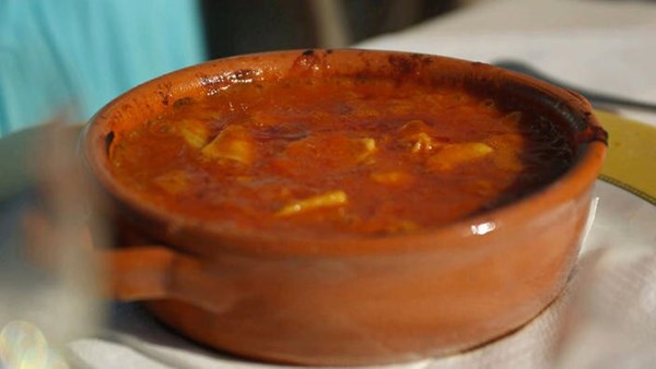Homemade pasta squares with fish stew (Tacconcelli con ragù di pesce)