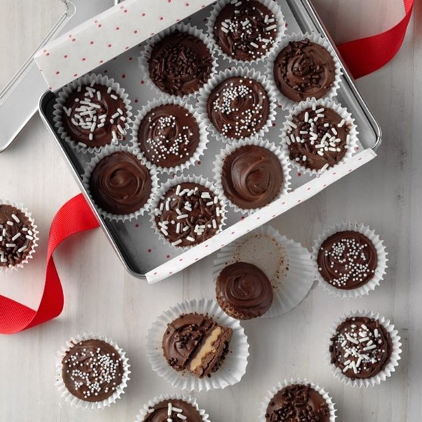 Homemade peanut butter cups 
